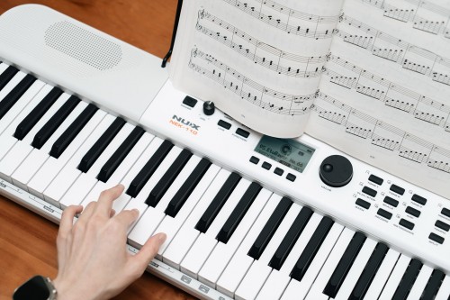 Nux NEK-110