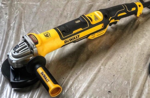 DeWALT DWE4377
