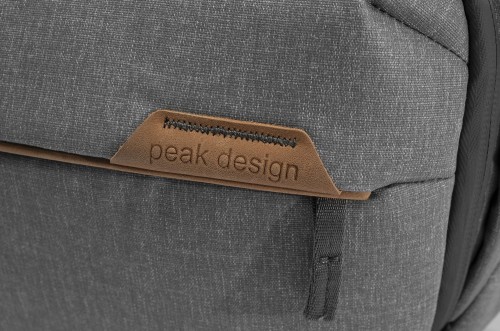 Peak Design Everyday Sling 6L