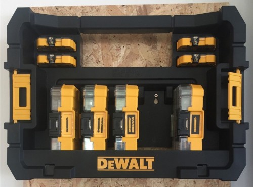 Пример использования DeWALT DT70716