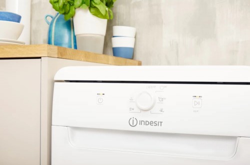 Indesit DSFE 1B10 W