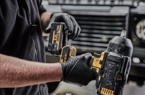 DeWALT DCF900GP2