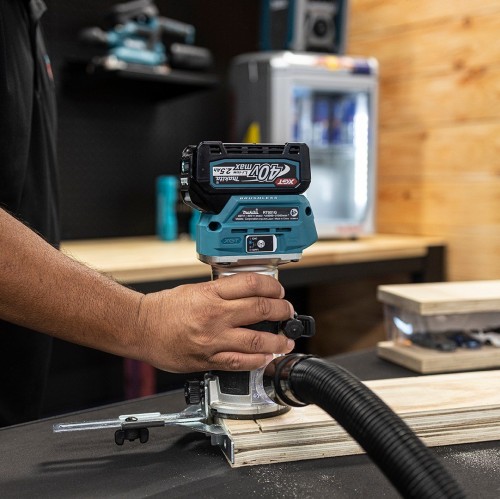 Makita RT001GD201