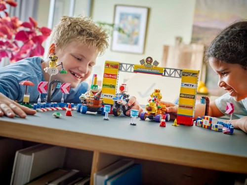 Lego Mario Kart Baby Peach and Grand Prix Set 72036