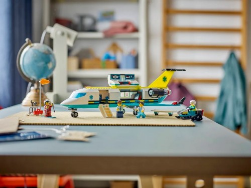 Lego Emergency Air Ambulance Airplane 60465