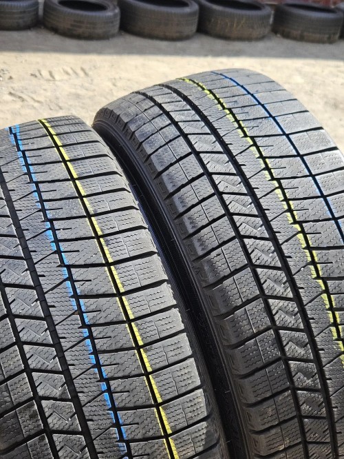 Dunlop Winter Maxx 03