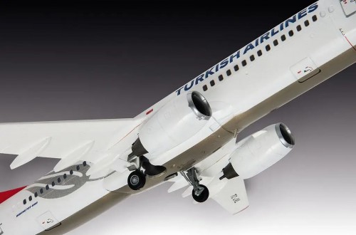 Revell Boeing 737-800 Turkish Airlines (1:144)