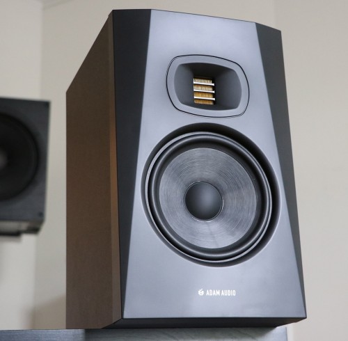 Adam T7V