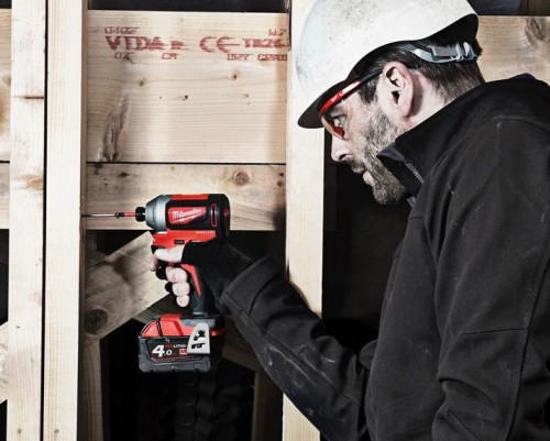 Milwaukee M18 CВLID-402C