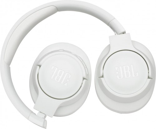 JBL Tune 700BT