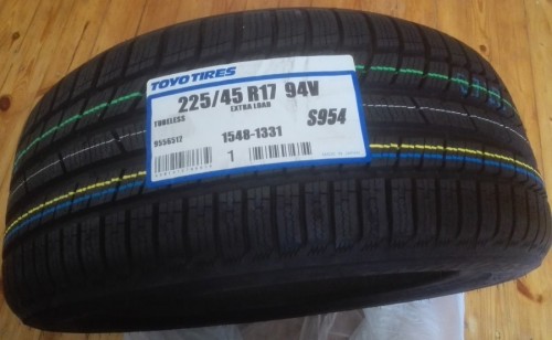 Toyo Snowprox S954