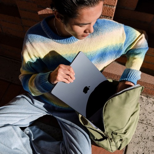 Apple MacBook Air 15 (2024)