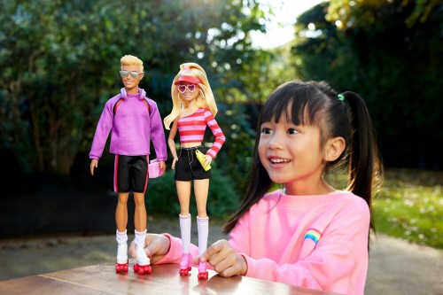 Barbie Fashionistas Barbie and Ken HXK90