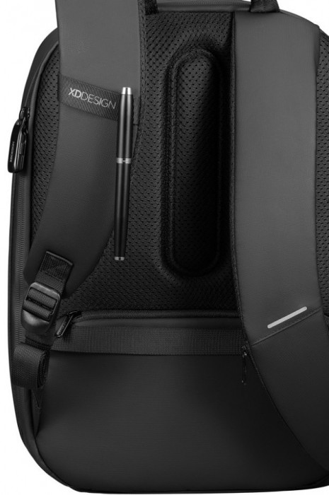 XD Design Edge 17L