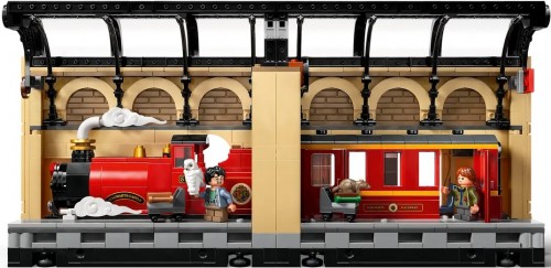 Lego Book Nook Hogwarts Express 76450