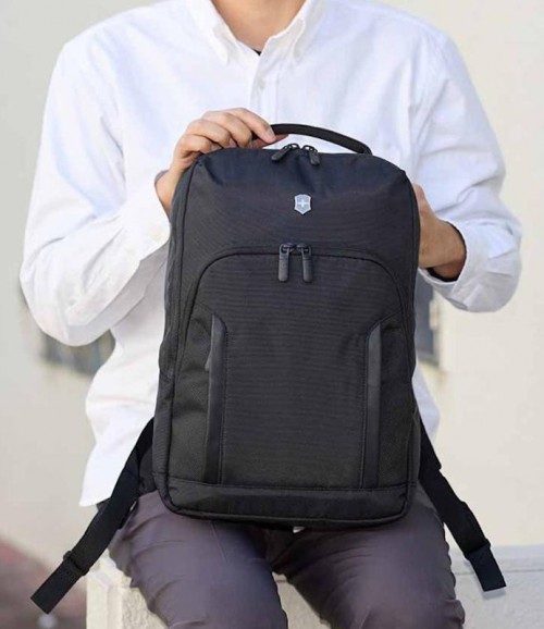 Victorinox Altmont Professional 14