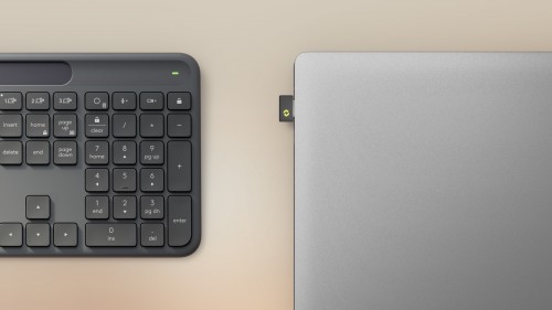 Logitech K980 Signature Slim Solar+ for Business