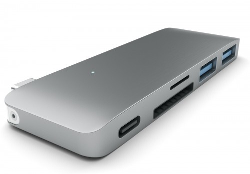 Satechi Type-C USB 3.0 Passthrough Hub