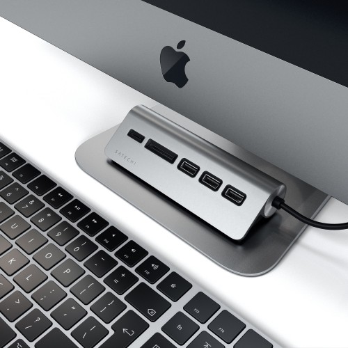 Satechi Type-C Aluminum USB 3.0 Hub & Card Reader
