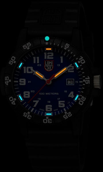 Luminox 0323