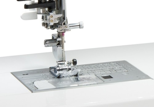 Janome Continental M7 Professional