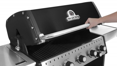 Broil King Baron 590