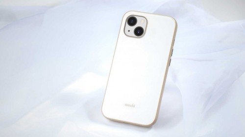 Moshi iGlaze for iPhone 13