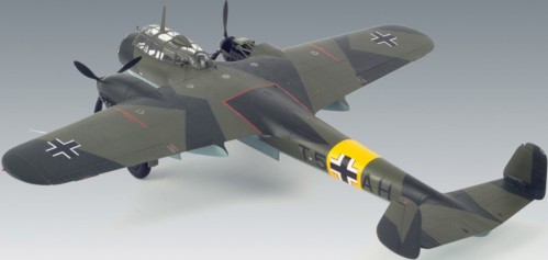 ICM Do 215 B-4 (1:48)