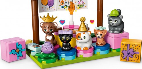 Lego Cat Birthday Party and Tree House 42666