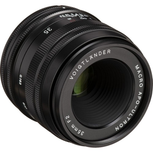 Voigtlaender 35mm f/1.7 Macro APO-Ultron