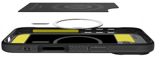 Spigen Rugged Armor with MagSafe for iPhone 17