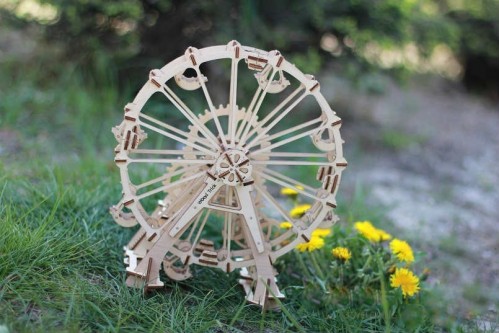 Wood Trick Observation Wheel