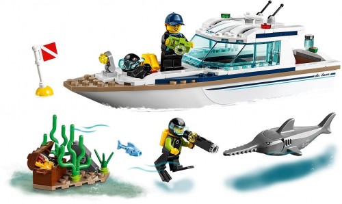 Lego Diving Yacht 60221