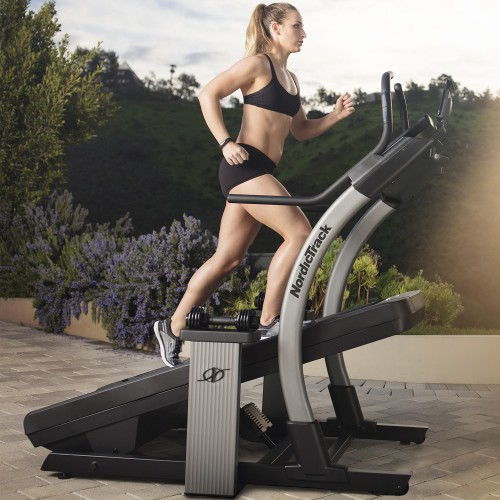 Nordic Track X9i Incline Trainer NEW