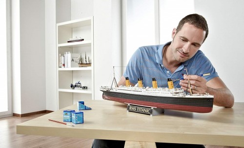 Revell R.M.S. Titanic 100th Anniversary Edition (1:400)