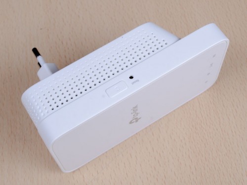 TP-LINK RE300