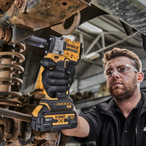 DeWALT DCF923P2G