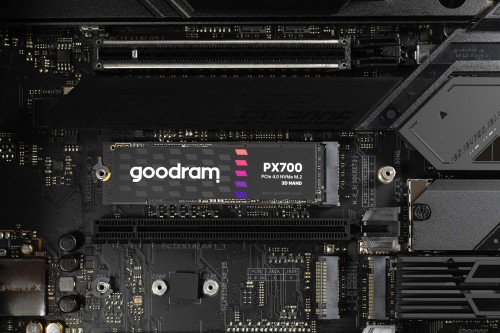 GOODRAM PX700