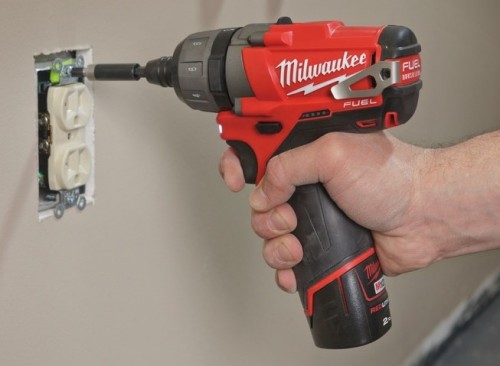 Milwaukee M12 CD-202C