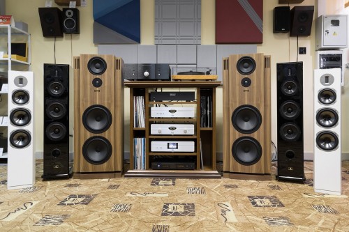 Quadral Chromium Style 8