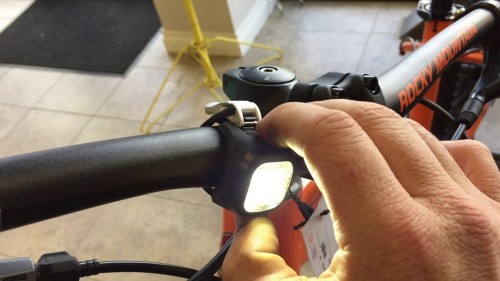 Knog Blinder Mini Chippy Front