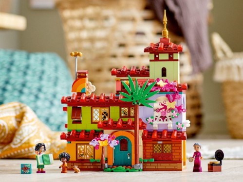 Lego The Madrigal House 43202