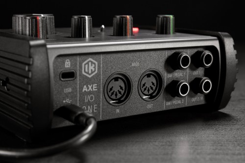 IK Multimedia AXE I/O ONE