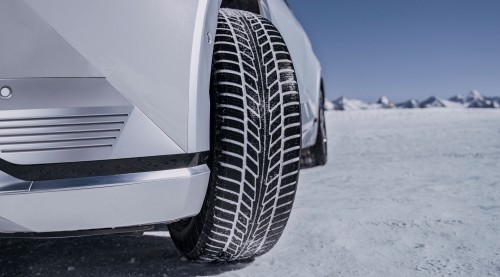 Hankook Winter I*Cept iON IW01