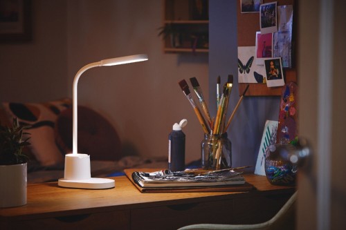 Philips LED Reading Desk lamp Bucket