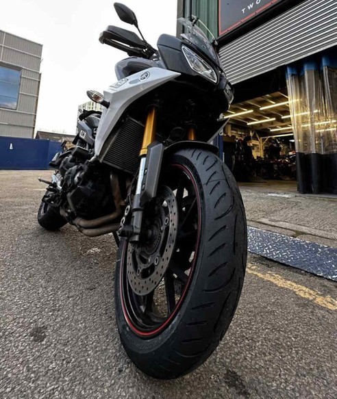 Metzeler Roadtec 02