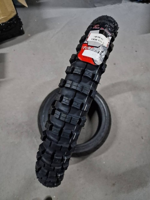 Vee Rubber VRM-335