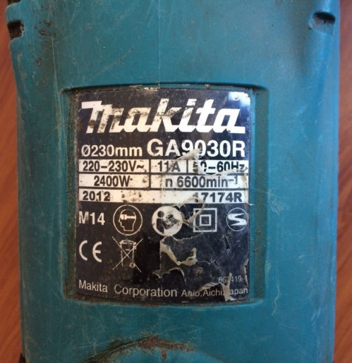 Makita GA9030R