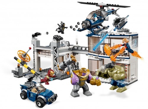 Lego Avengers Compound Battle 76131