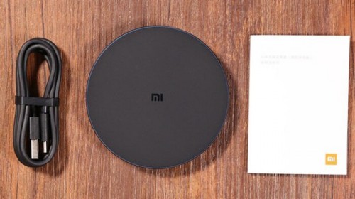 Комплектация Xiaomi Mi Wireless Charger WPC01ZM